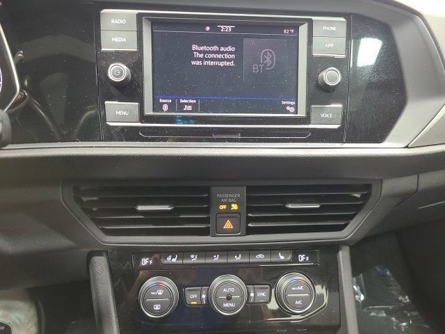 Used 2021 Volkswagen Jetta R-Line FWD image 32