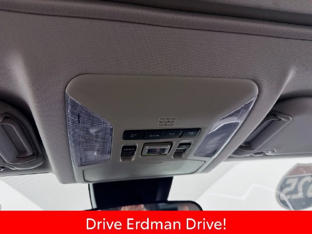 Used 2025 Toyota RAV4 XLE w/ Convenience Package FWD image 18