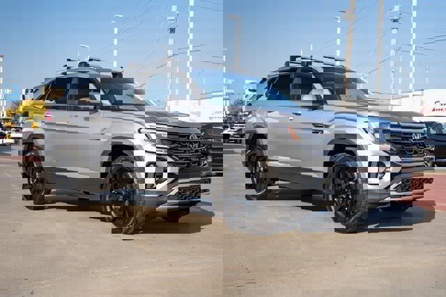 New 2026 Volkswagen Atlas Cross Sport SE image 8