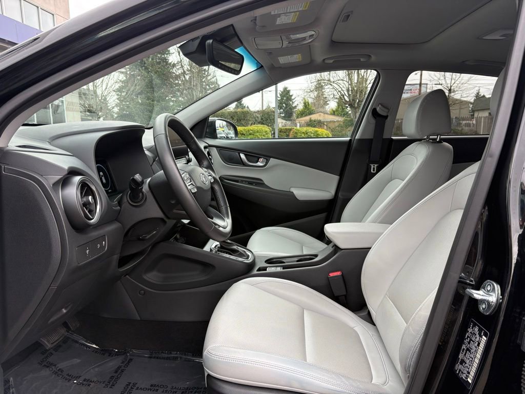 Used 2023 Hyundai Kona Limited image 12