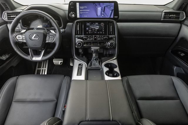 New 2025 Lexus LX 600 F Sport image 5