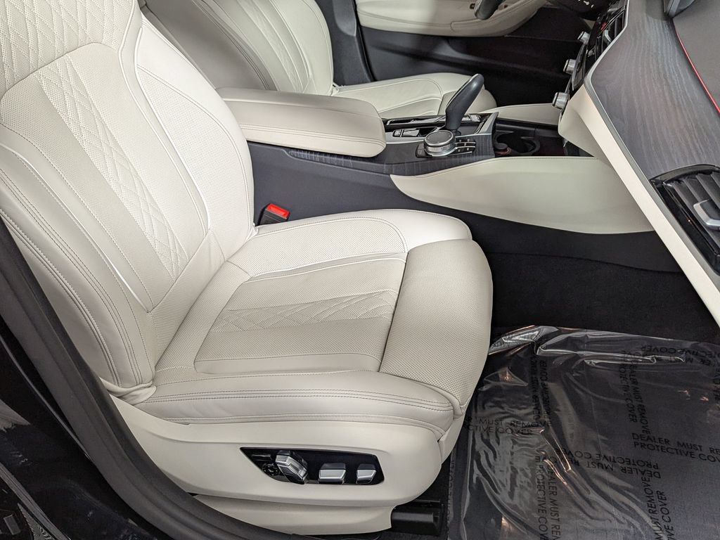 Certified 2023 BMW 540i xDrive w/ M Sport Package AWD/4WD image 37