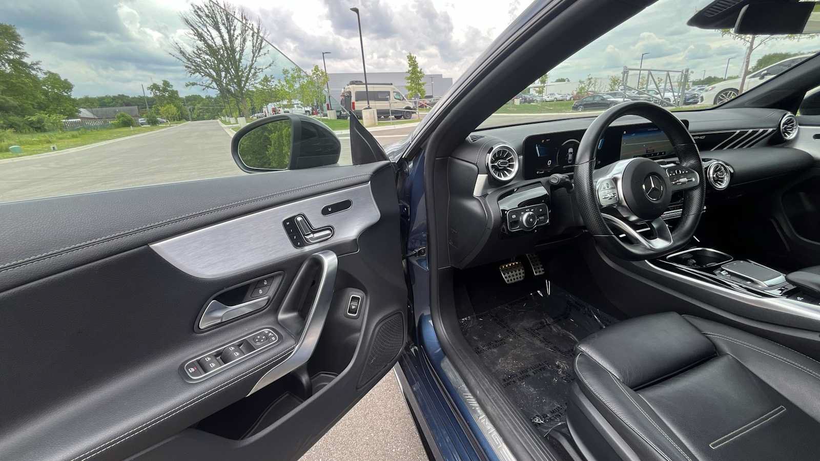 Certified 2022 Mercedes-Benz CLA 35 AMG 4MATIC image 15