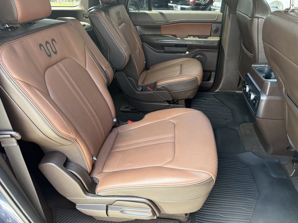 Used 2022 Ford Expedition Max King Ranch AWD/4WD image 16