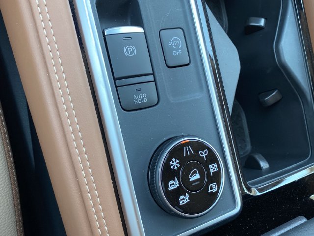 New 2026 Nissan Pathfinder Platinum AWD/4WD image 18