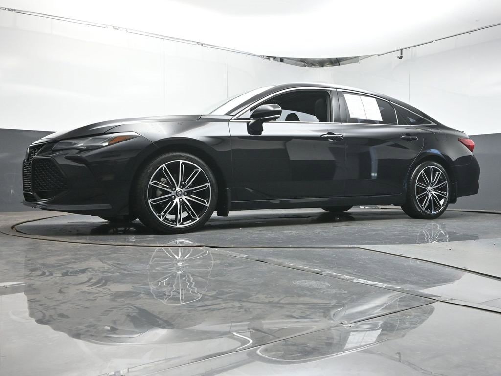 Used 2019 Toyota Avalon Touring w/ Advanced Safety Package image 32