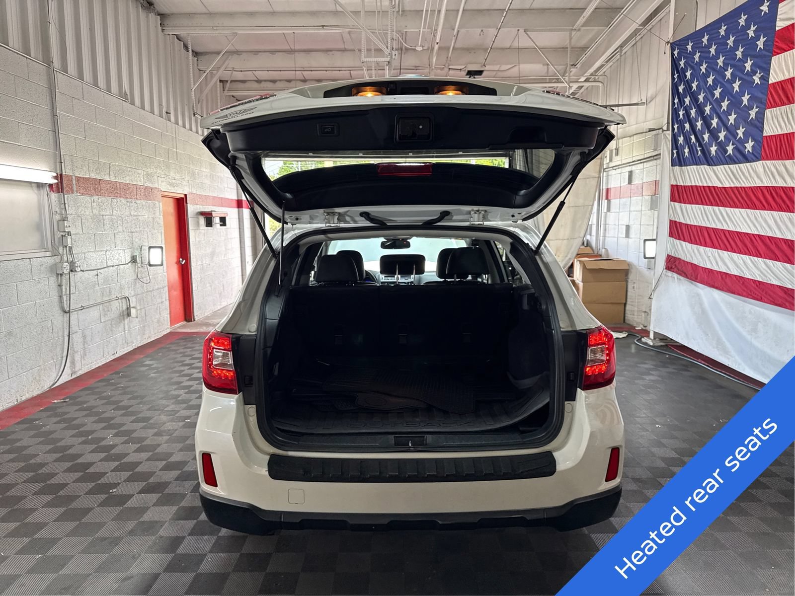 Used 2015 Subaru Outback 2.5i Limited AWD/4WD image 12