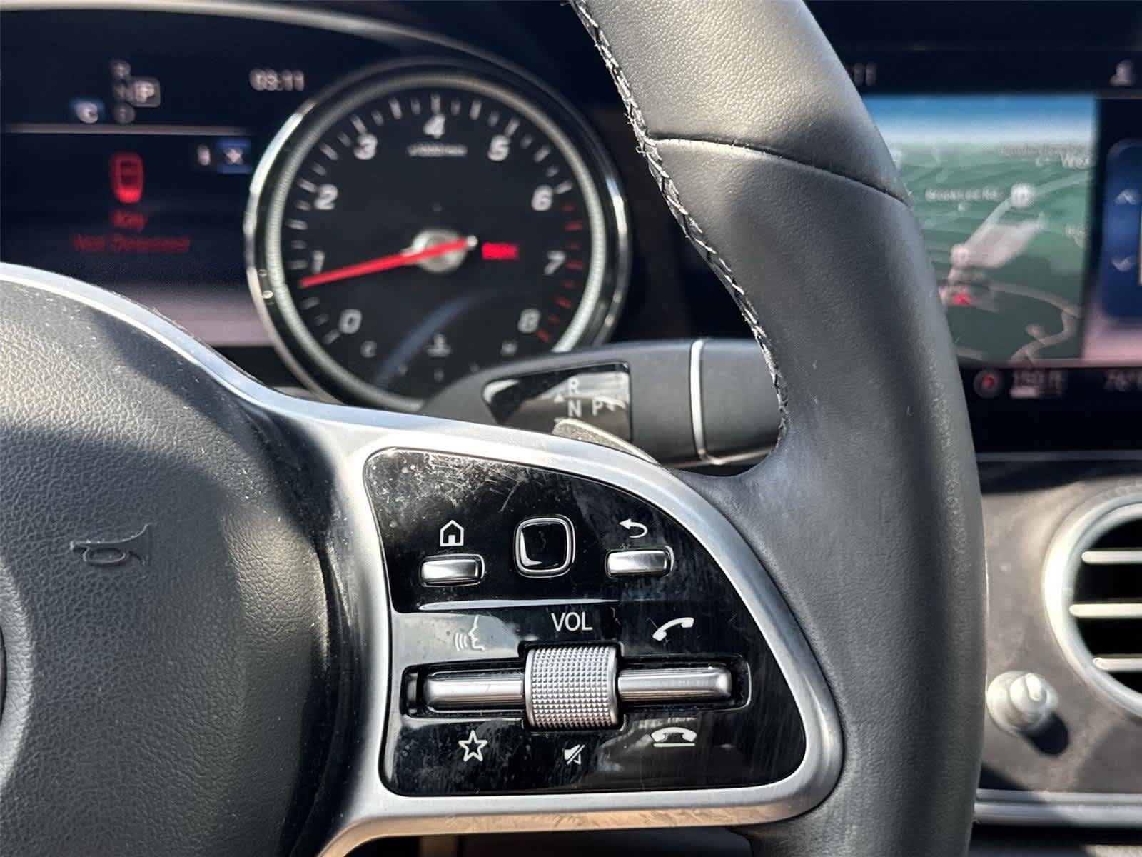 Used 2019 Mercedes-Benz E 300 4MATIC image 18