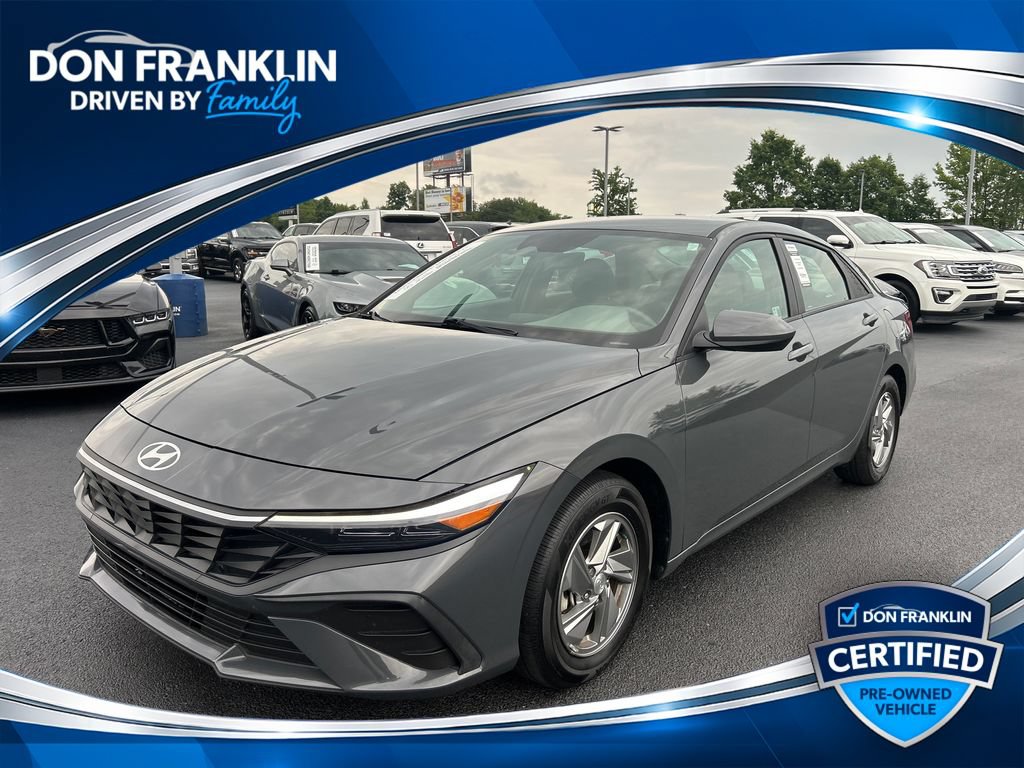 Used 2024 Hyundai Elantra SE FWD image 1