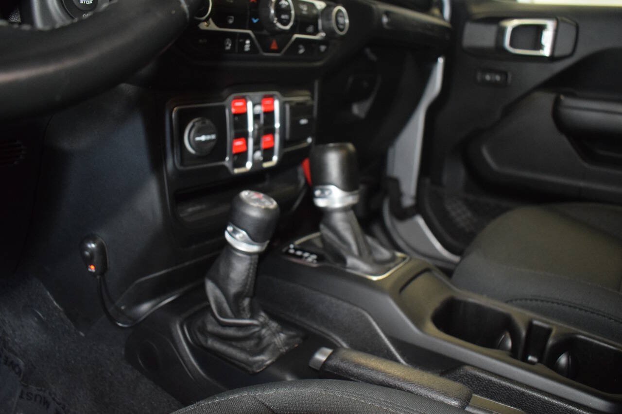 Used 2020 Jeep Wrangler Unlimited Sport AWD/4WD image 29