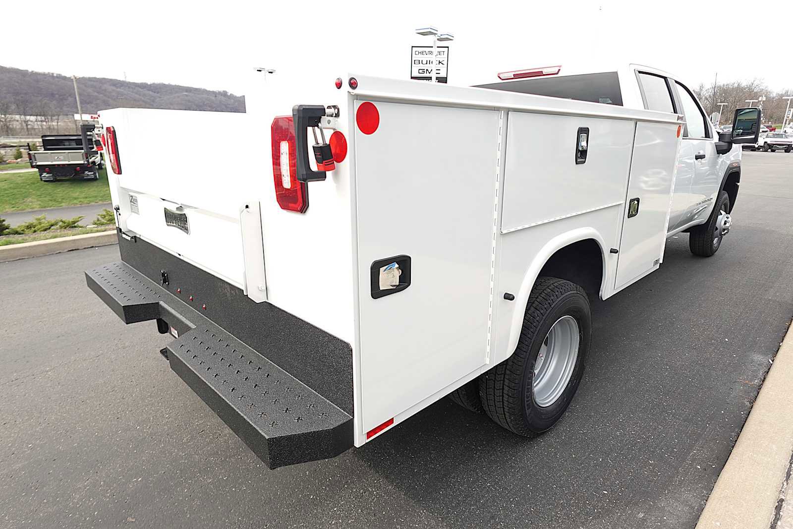 New 2026 GMC Sierra 3500 Pro w/ Convenience Package AWD/4WD image 6