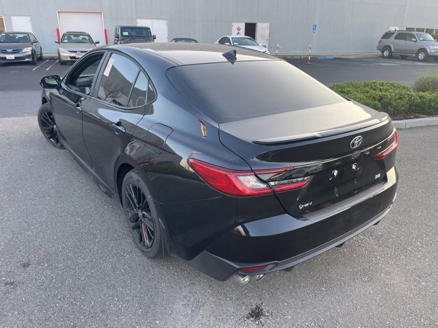 Used 2025 Toyota Camry SE image 7