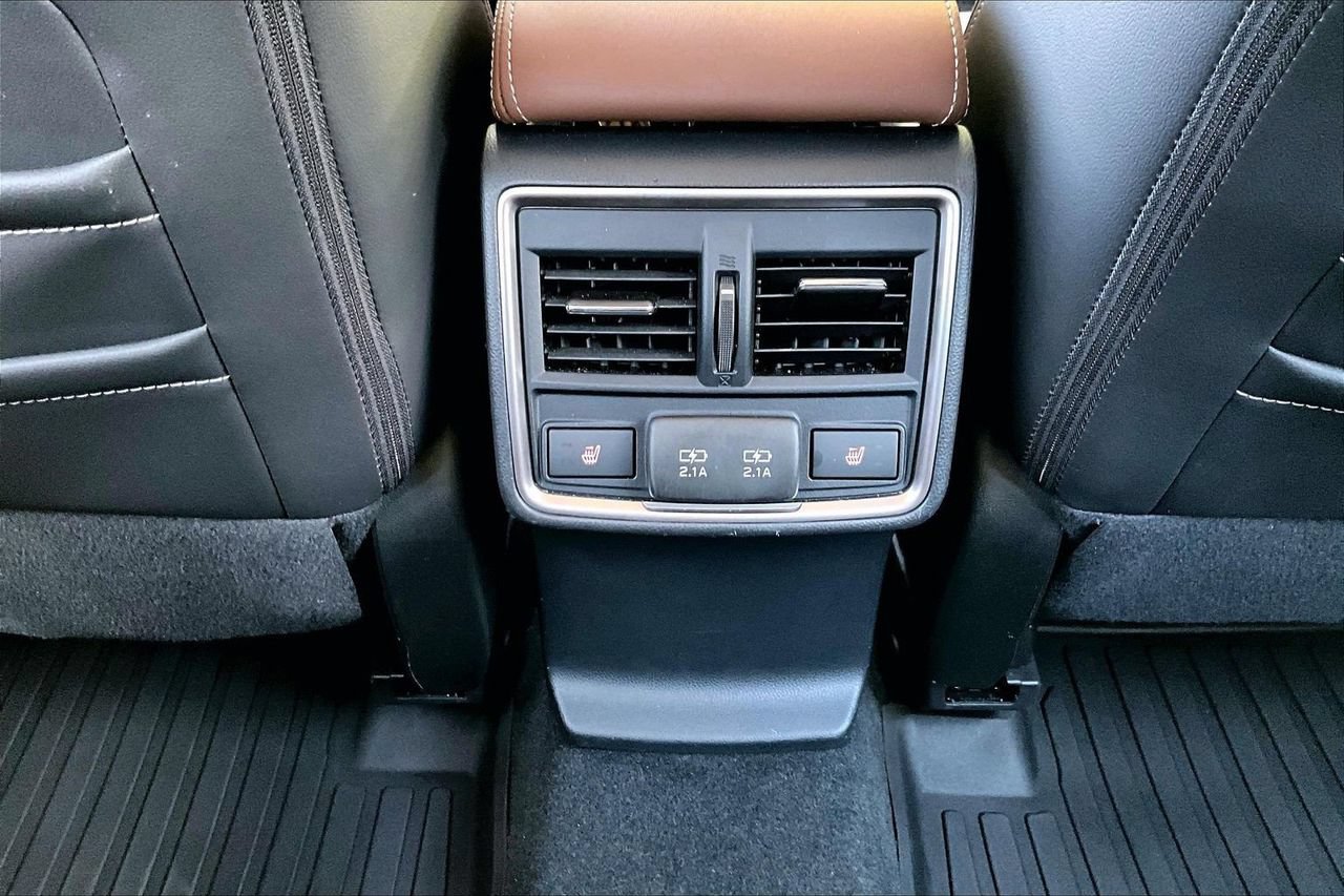 Used 2022 Subaru Forester Touring AWD/4WD image 17