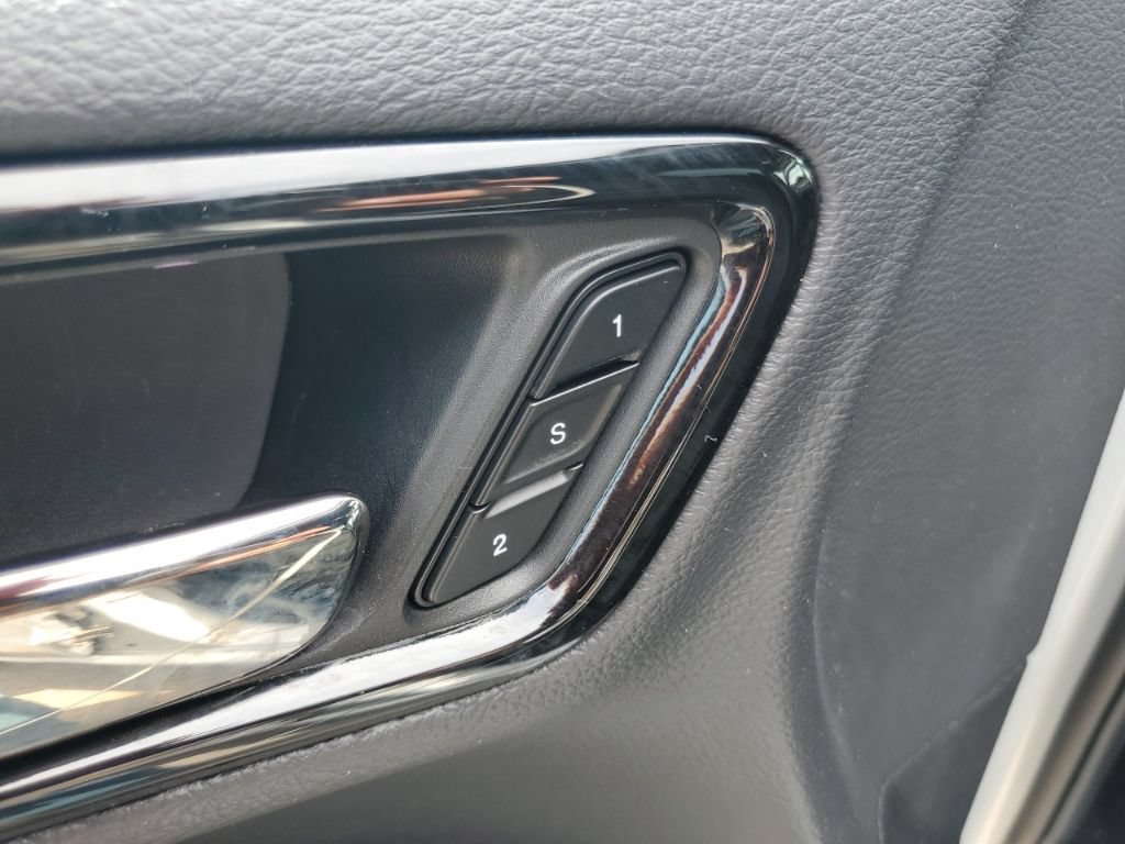 Used 2024 Dodge Durango GT AWD/4WD image 9