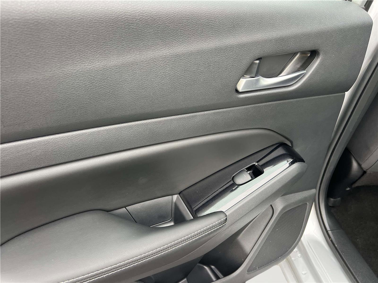 Certified 2021 Nissan Altima 2.5 SV w/ SV Premium Package image 17