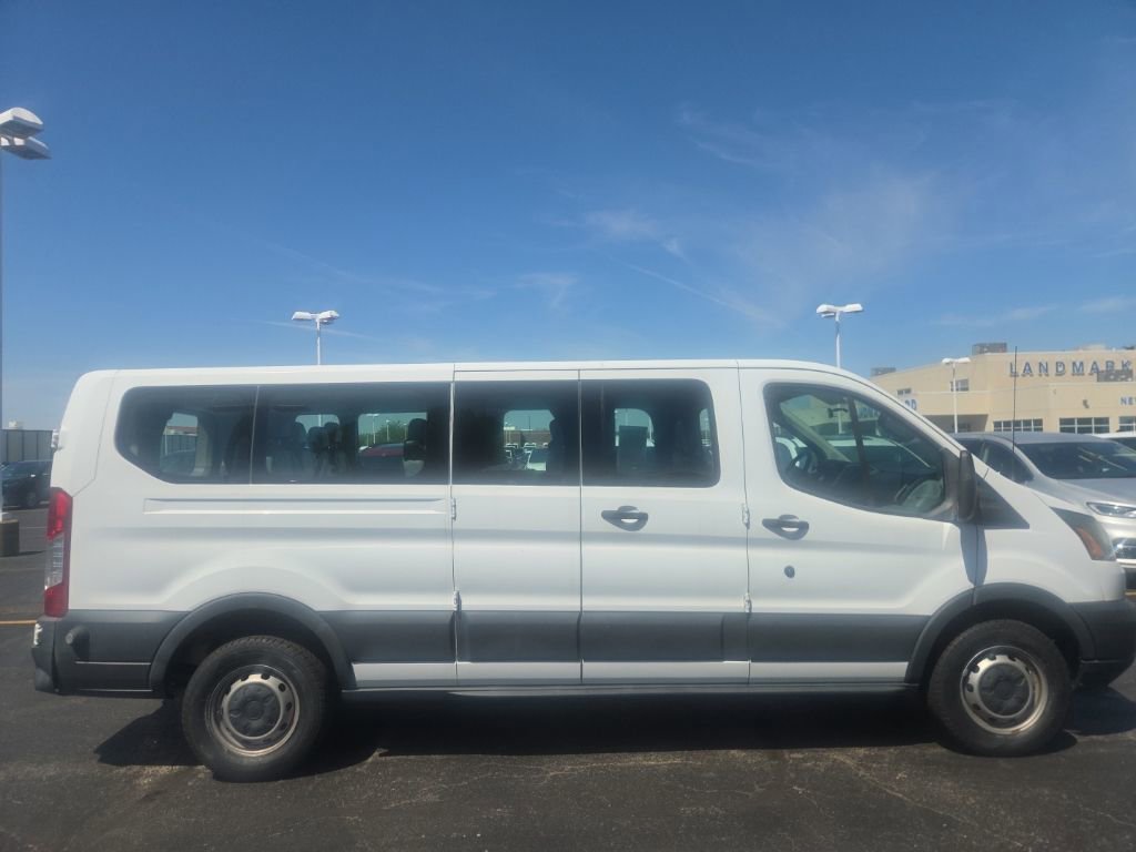 Used 2015 Ford Transit 350 XL RWD image 9