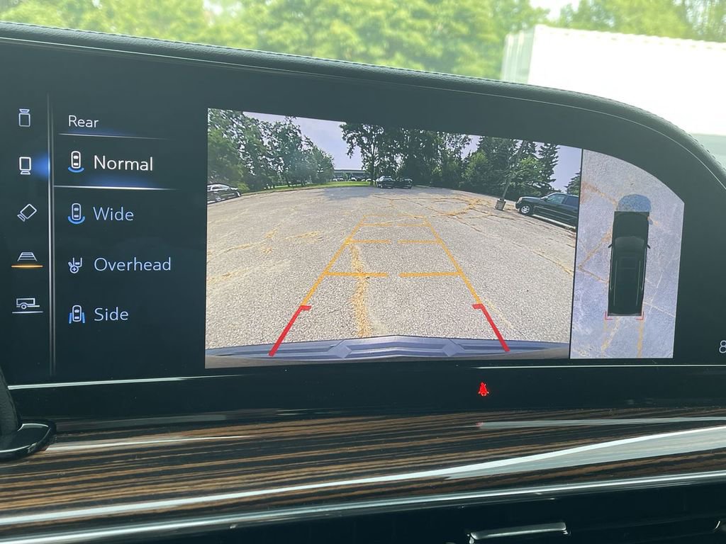 Used 2024 Cadillac Escalade Premium Luxury w/ LPO, Floor Liner Package image 39