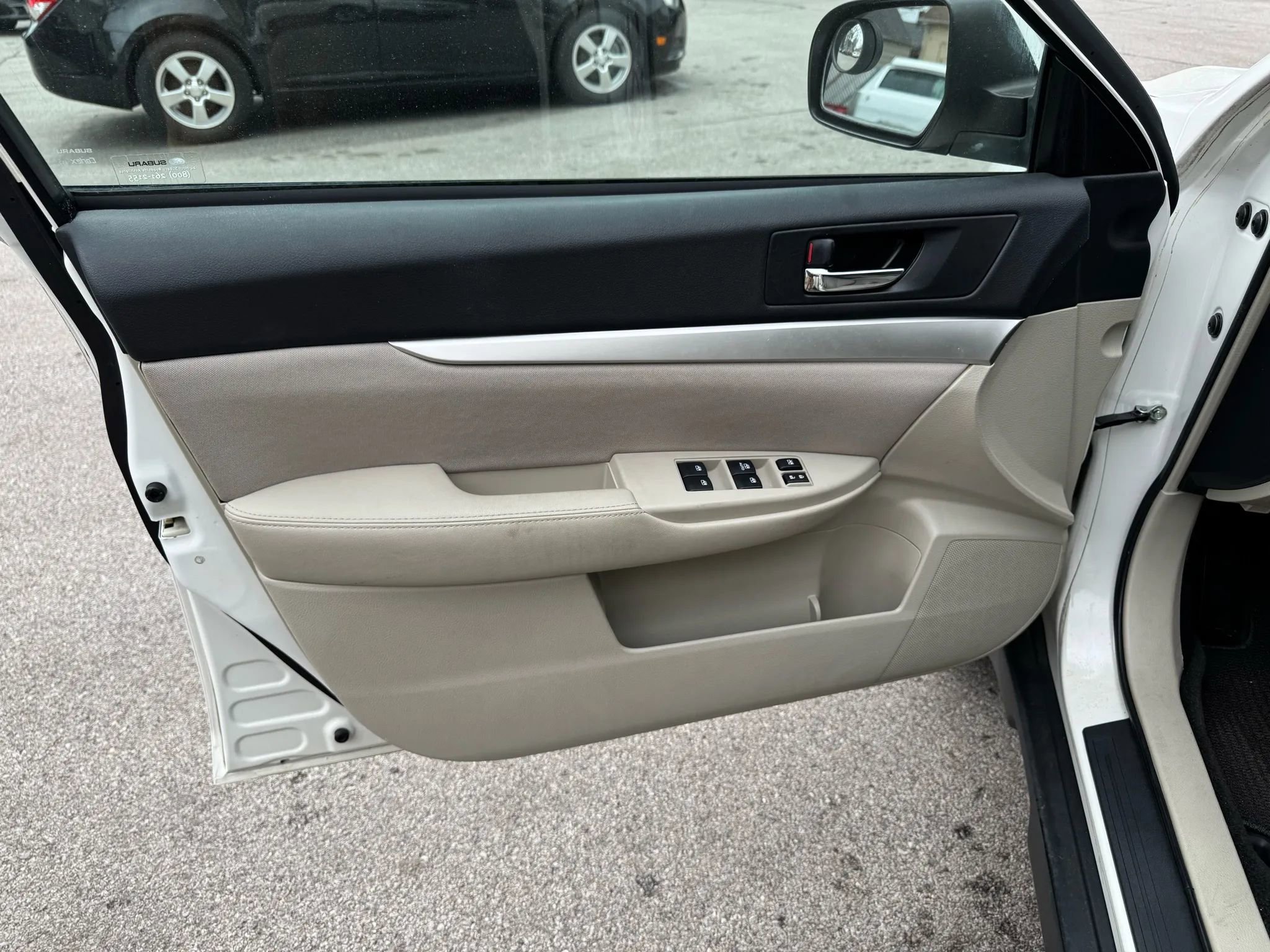 Used 2013 Subaru Outback 2.5i Premium image 14