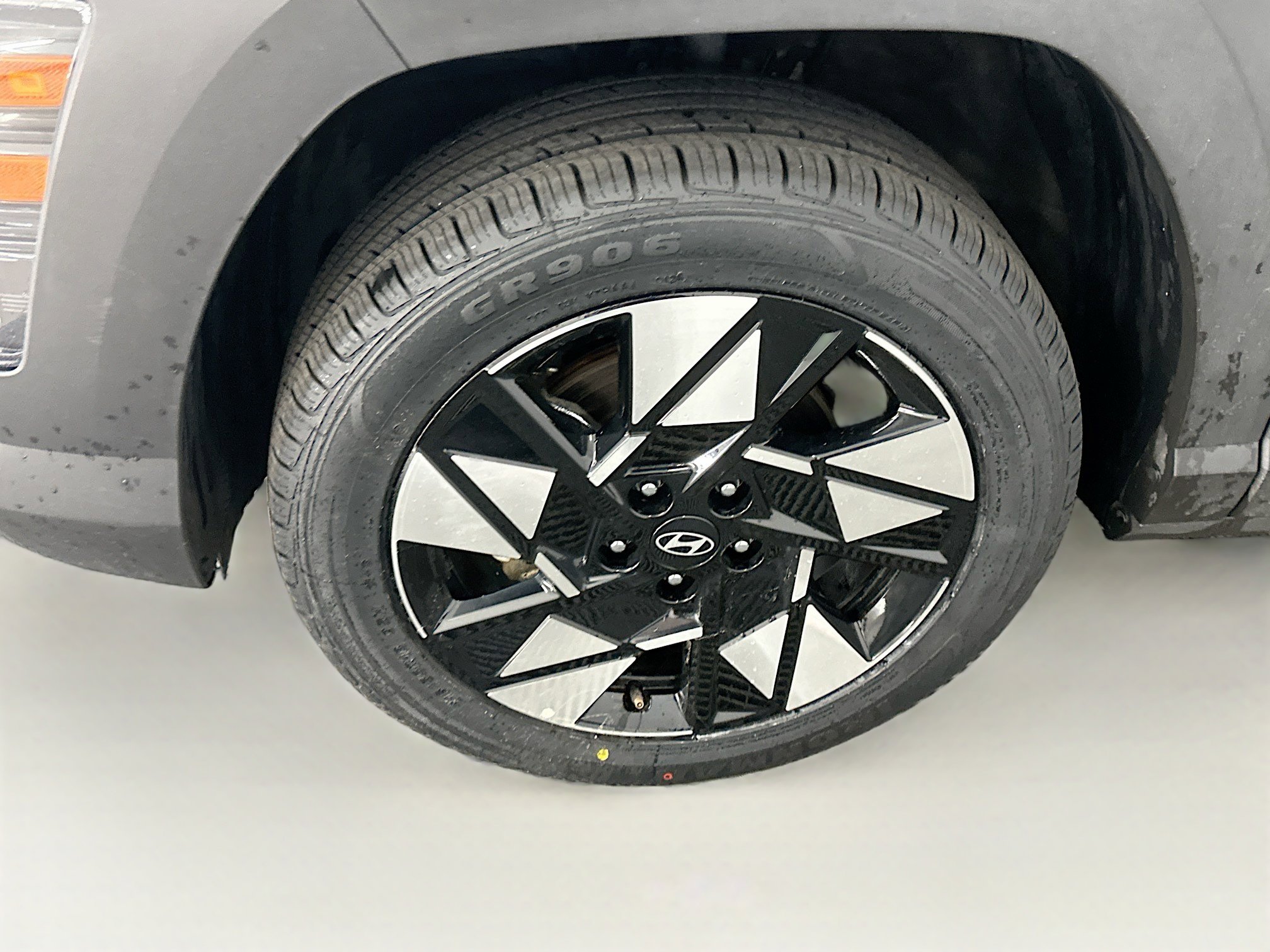 Used 2025 Hyundai Kona SEL AWD/4WD image 11