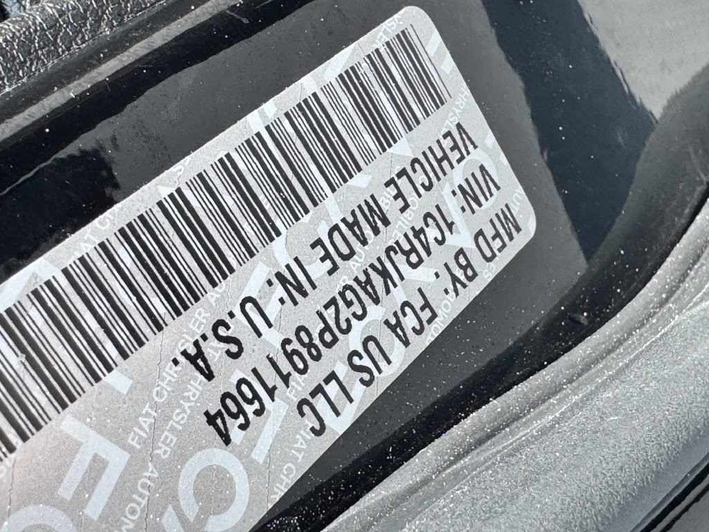 Used 2023 Jeep Grand Cherokee L Laredo AWD/4WD image 35