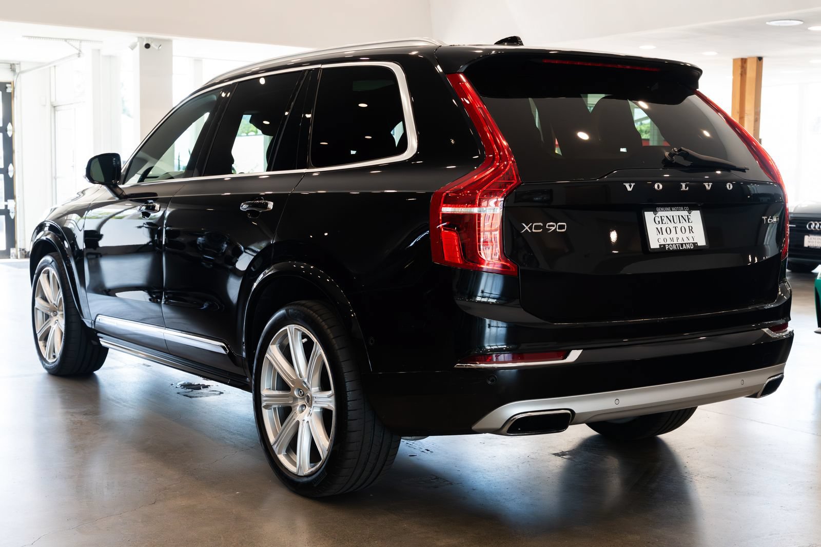 Used 2016 Volvo XC90 T6 AWD/4WD image 6