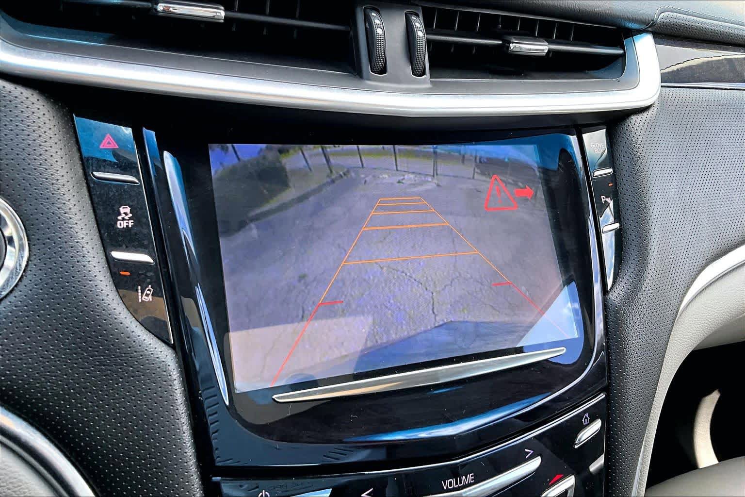 Used 2013 Cadillac XTS Luxury w/ Driver Awareness Package AWD/4WD image 25
