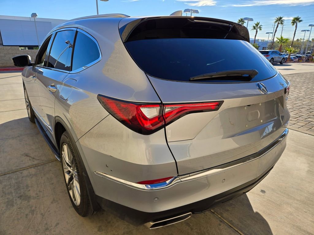 Certified 2023 Acura MDX SH-AWD w/ Advance Package image 3