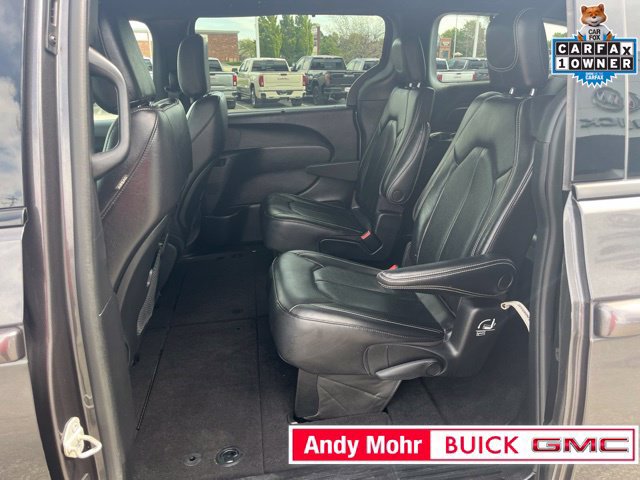 Used 2022 Chrysler Pacifica Touring-L w/ S Appearance Package AWD/4WD image 29