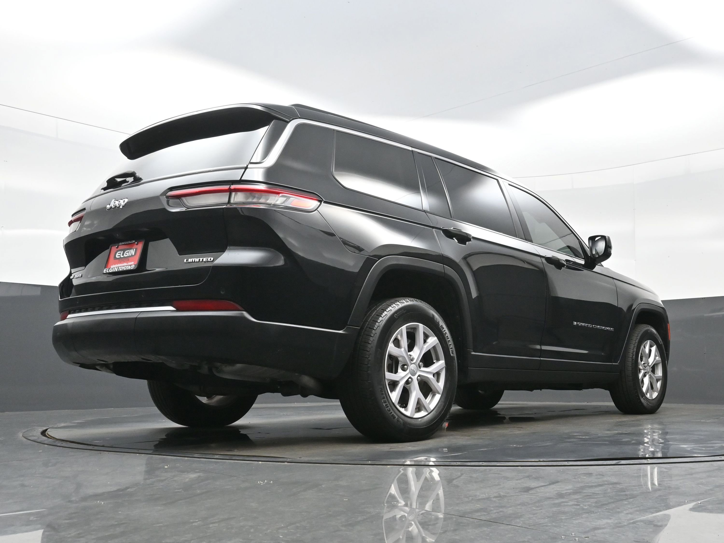 Used 2022 Jeep Grand Cherokee L Limited AWD/4WD image 31