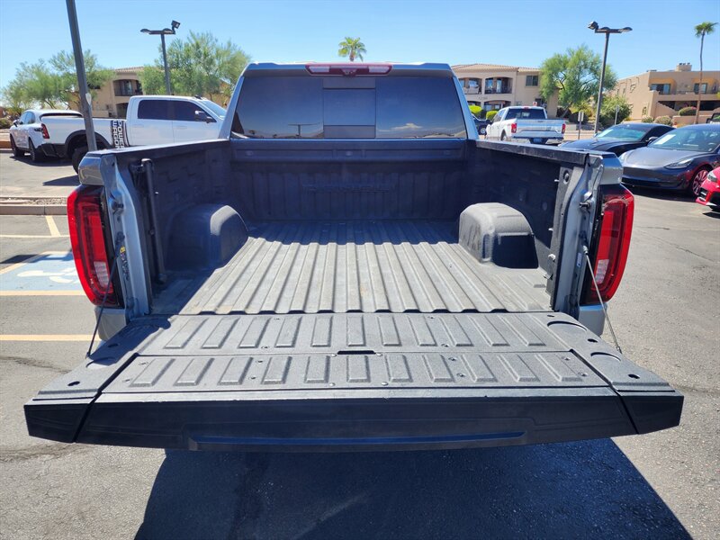 Used 2023 GMC Sierra 1500 Denali w/ Technology Package AWD/4WD image 18
