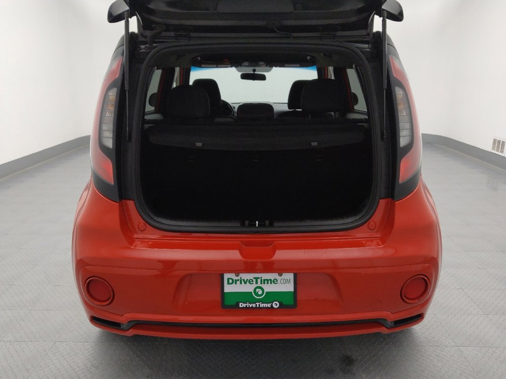 Used 2019 Kia Soul + FWD image 29