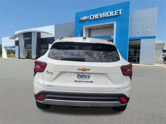 New 2026 Chevrolet Trax LT w/ Driver Confidence Package image 7