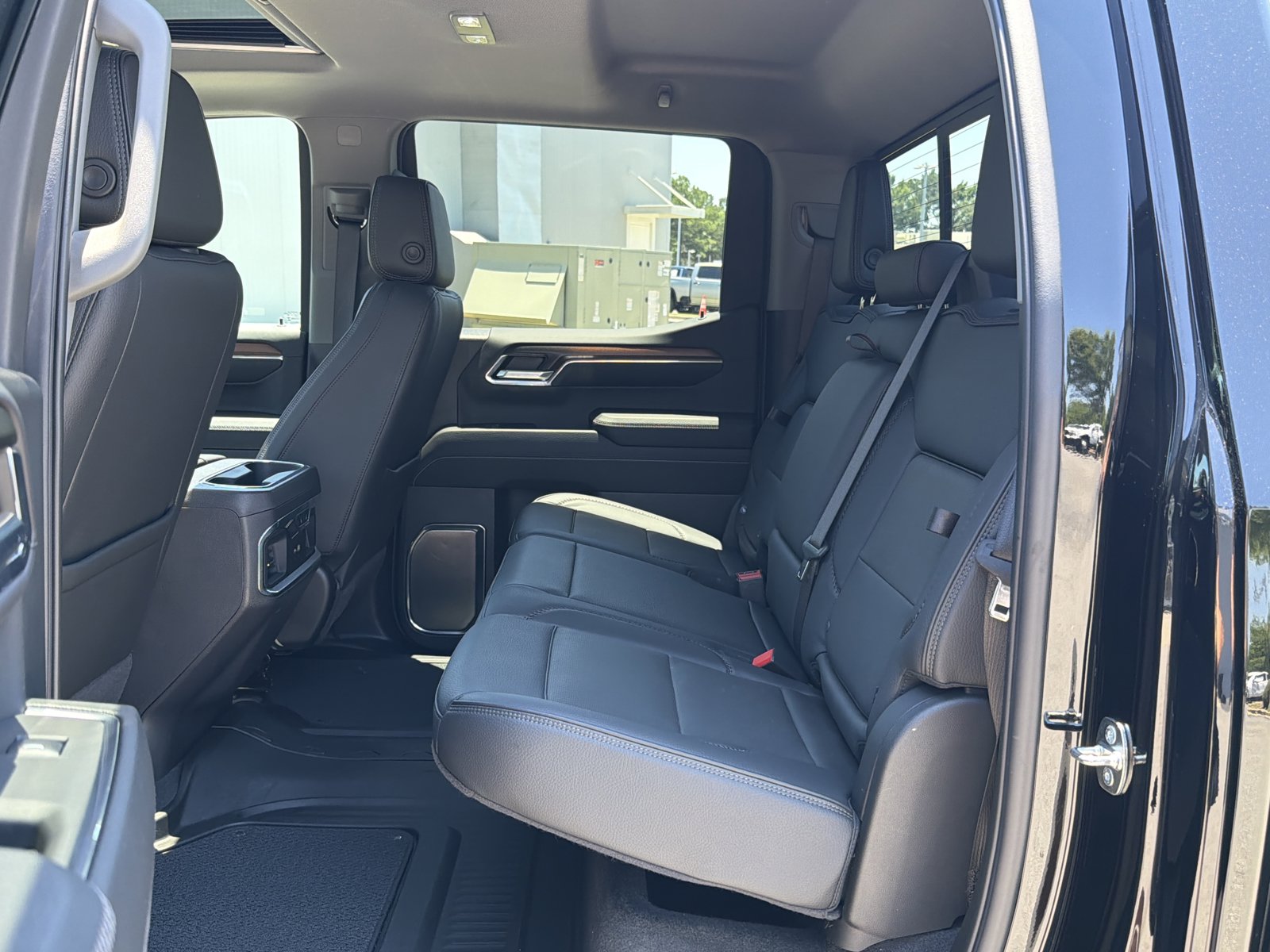Used 2024 GMC Sierra 1500 Denali w/ Denali Reserve Package AWD/4WD image 29