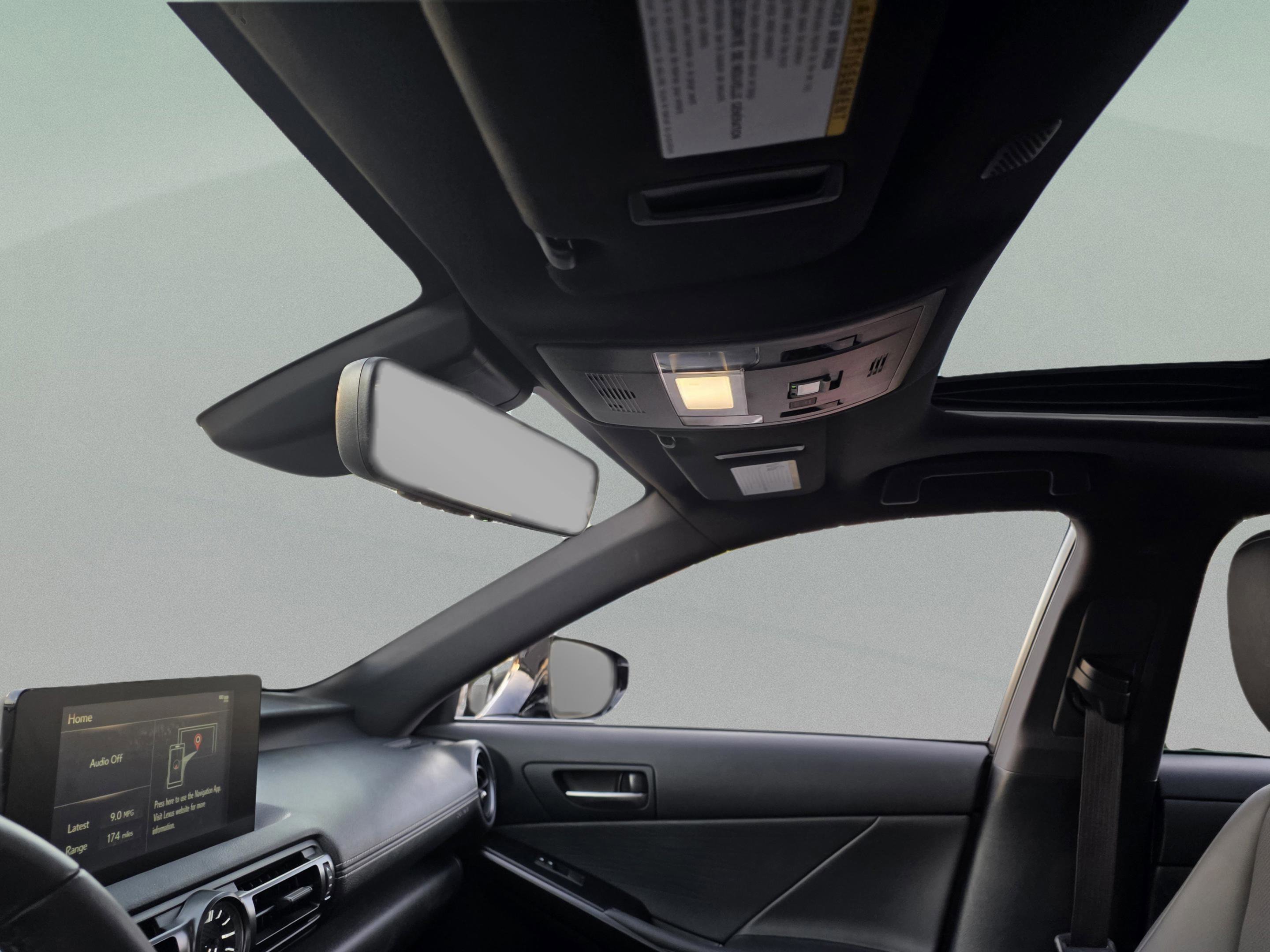 Certified 2025 Lexus IS 300 w/ Premium Package image 32