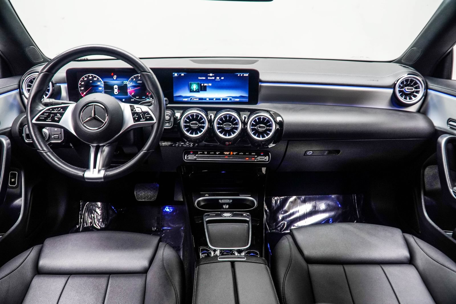 Used 2025 Mercedes-Benz CLA 250 image 5