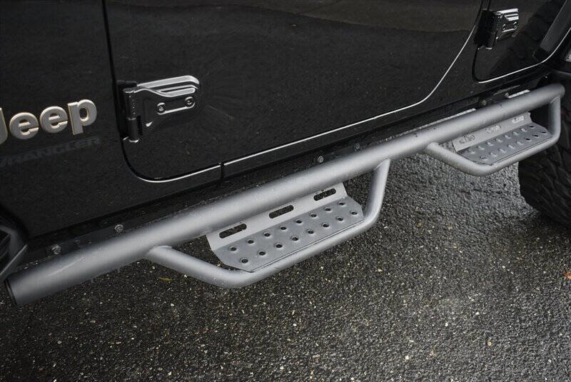Used 2024 Jeep Wrangler Unlimited Rubicon 392 image 15