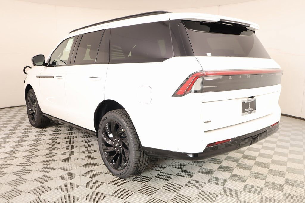 New 2025 Lincoln Navigator Reserve w/ Jet Appearance Package image 25