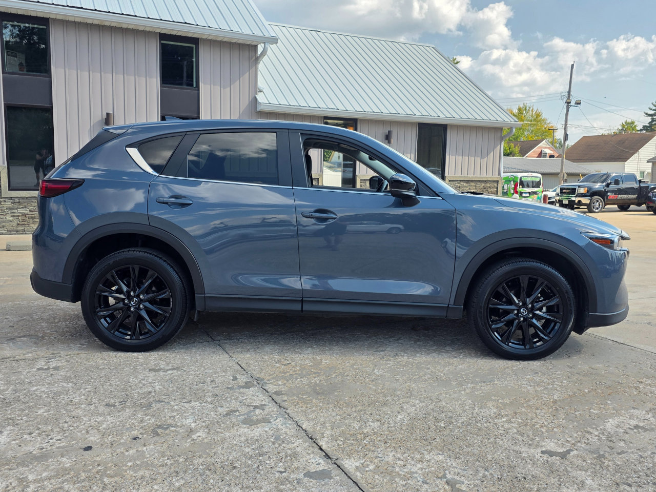 Used 2025 MAZDA CX-5 Carbon Edition image 25