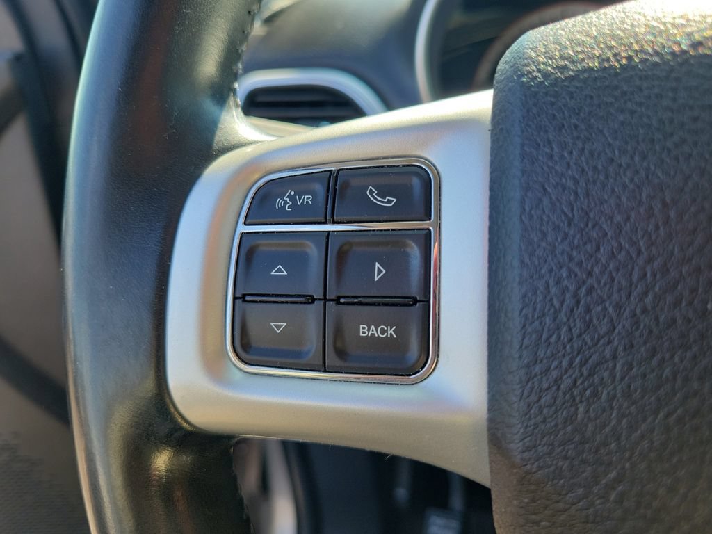 Used 2018 Dodge Journey SE w/ Connectivity Group FWD image 27