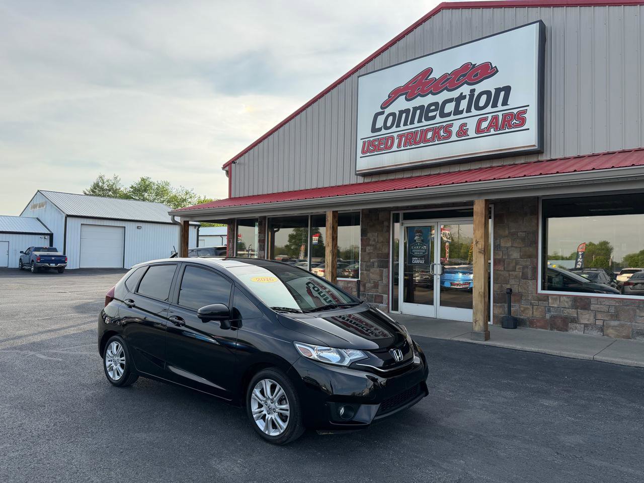 Used 2016 Honda Fit EX image 1