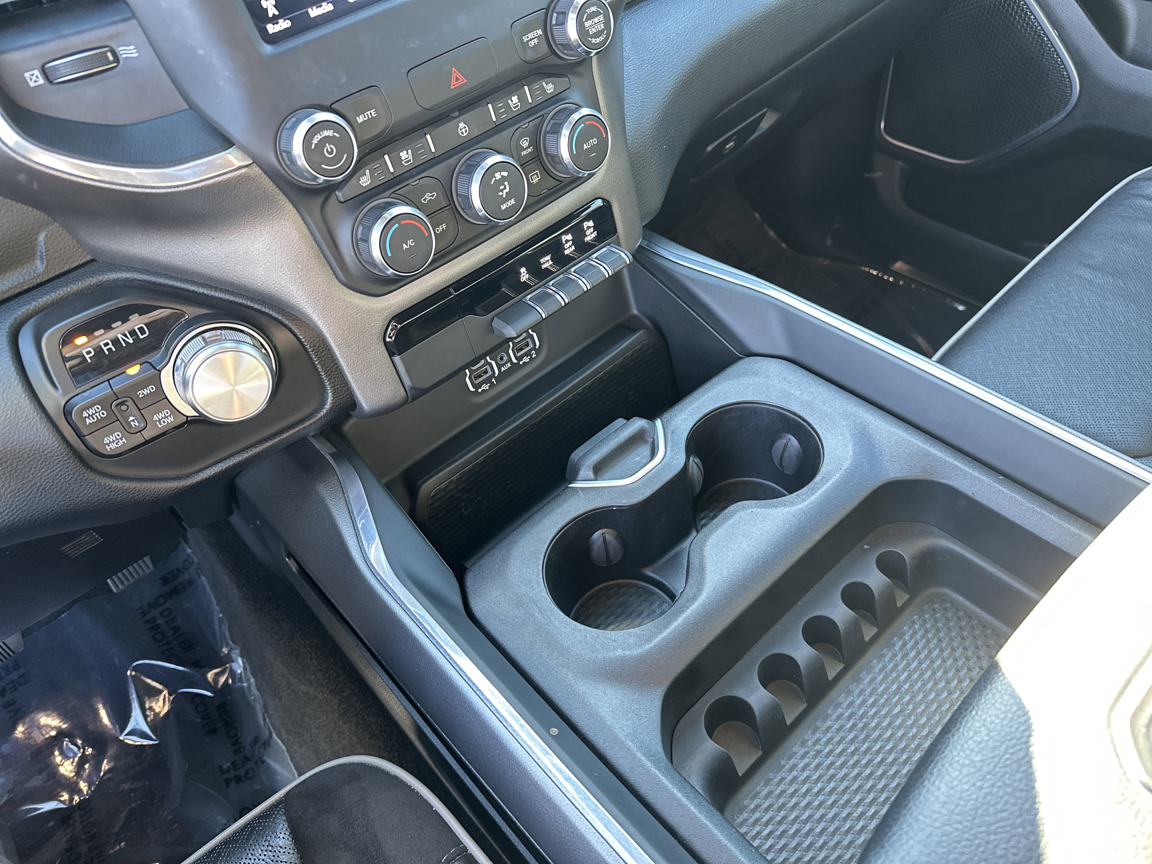 Used 2021 RAM 1500 Laramie w/ Sport Appearance Package image 26