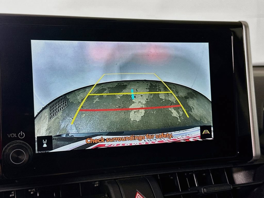 Used 2024 Toyota RAV4 LE FWD image 10