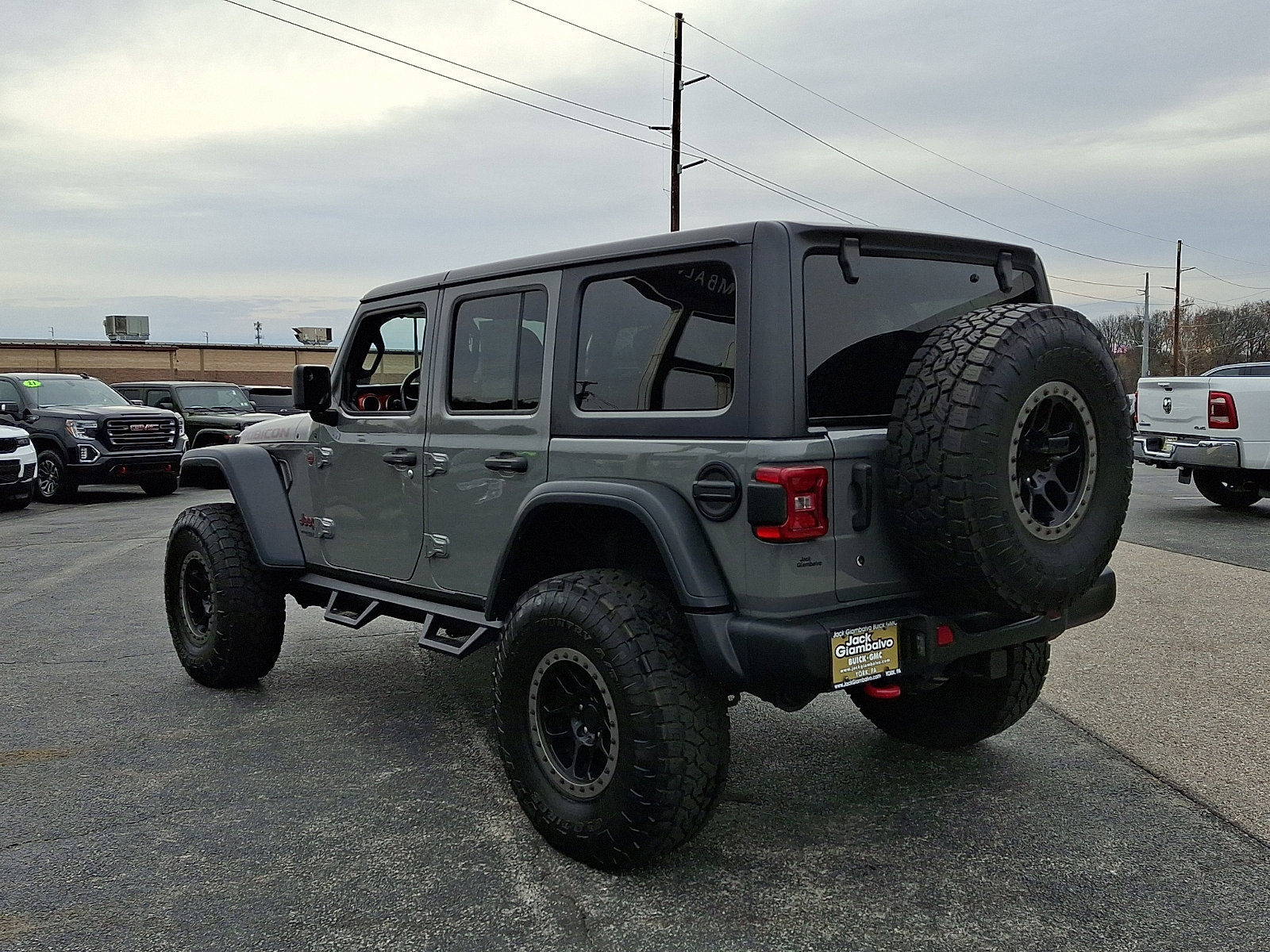 Used 2018 Jeep Wrangler Unlimited Rubicon w/ Uconnect 4C Nav & Sound Group image 5
