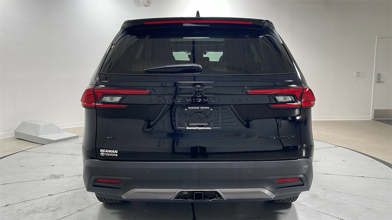 New 2025 Toyota Grand Highlander AWD image 4