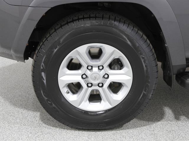 Used 2020 Toyota 4Runner SR5 Premium image 23