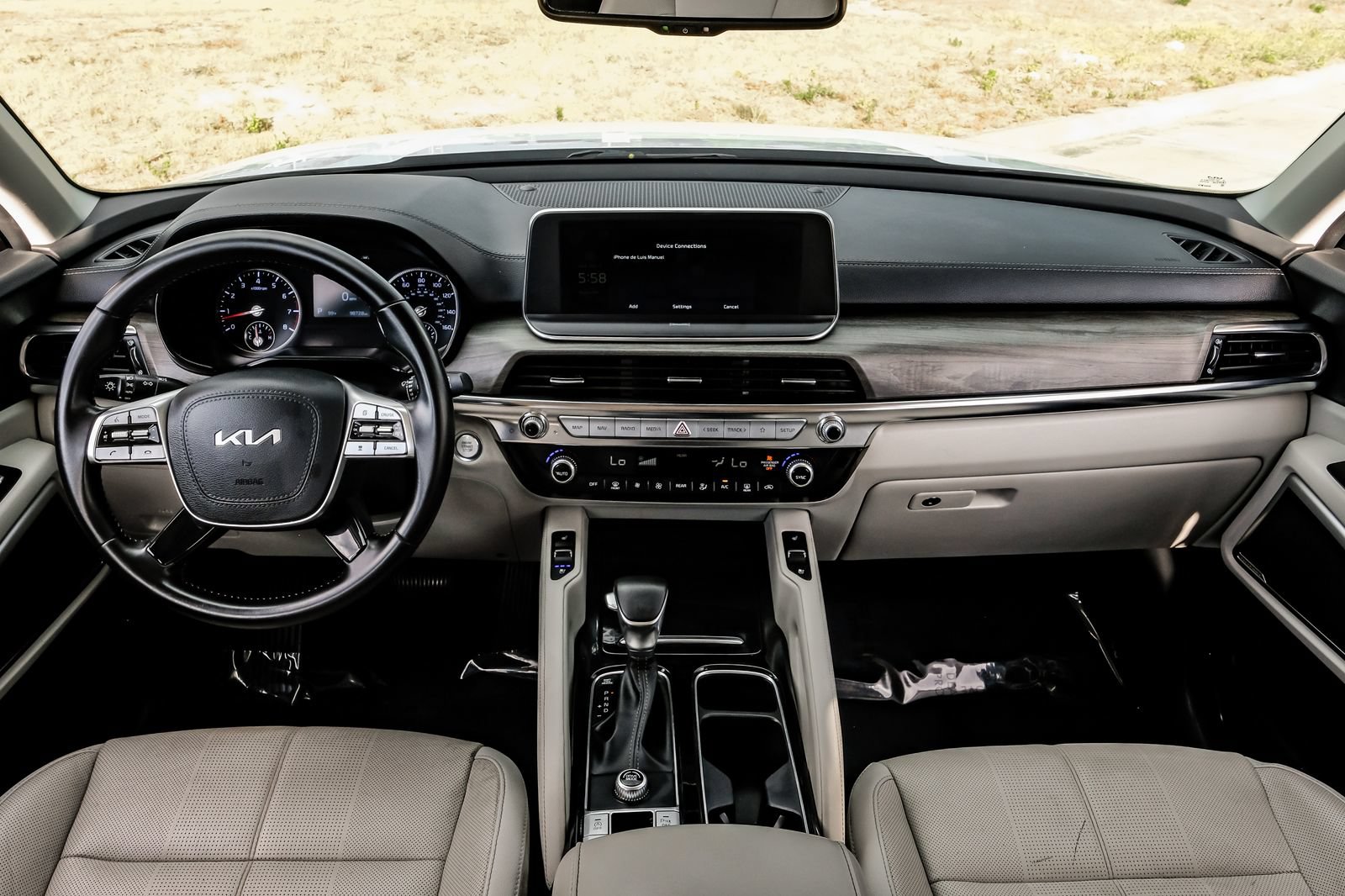 Used 2022 Kia Telluride EX w/ EX Premium Package FWD image 12