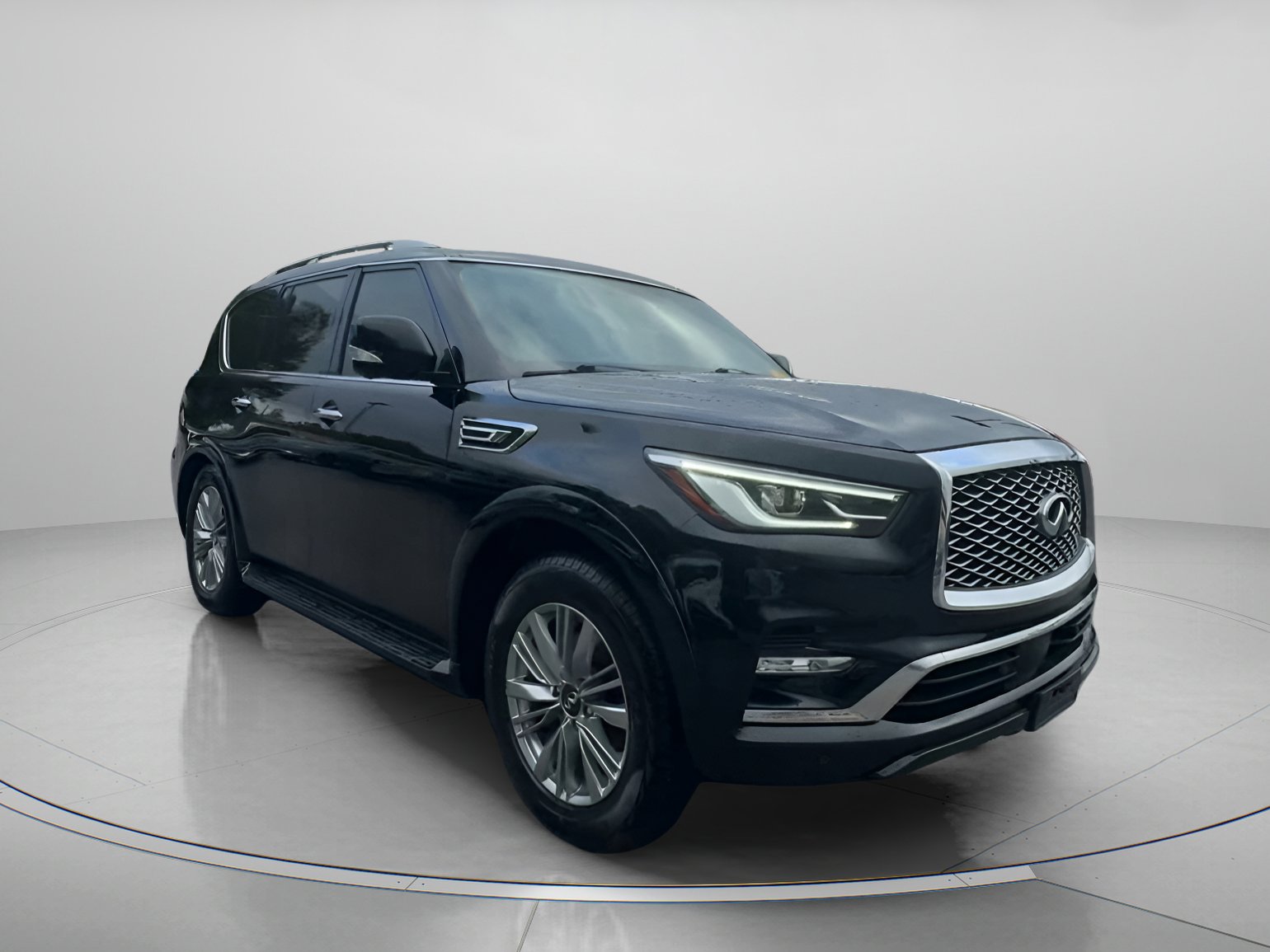 Used 2021 INFINITI QX80 Luxe image 2