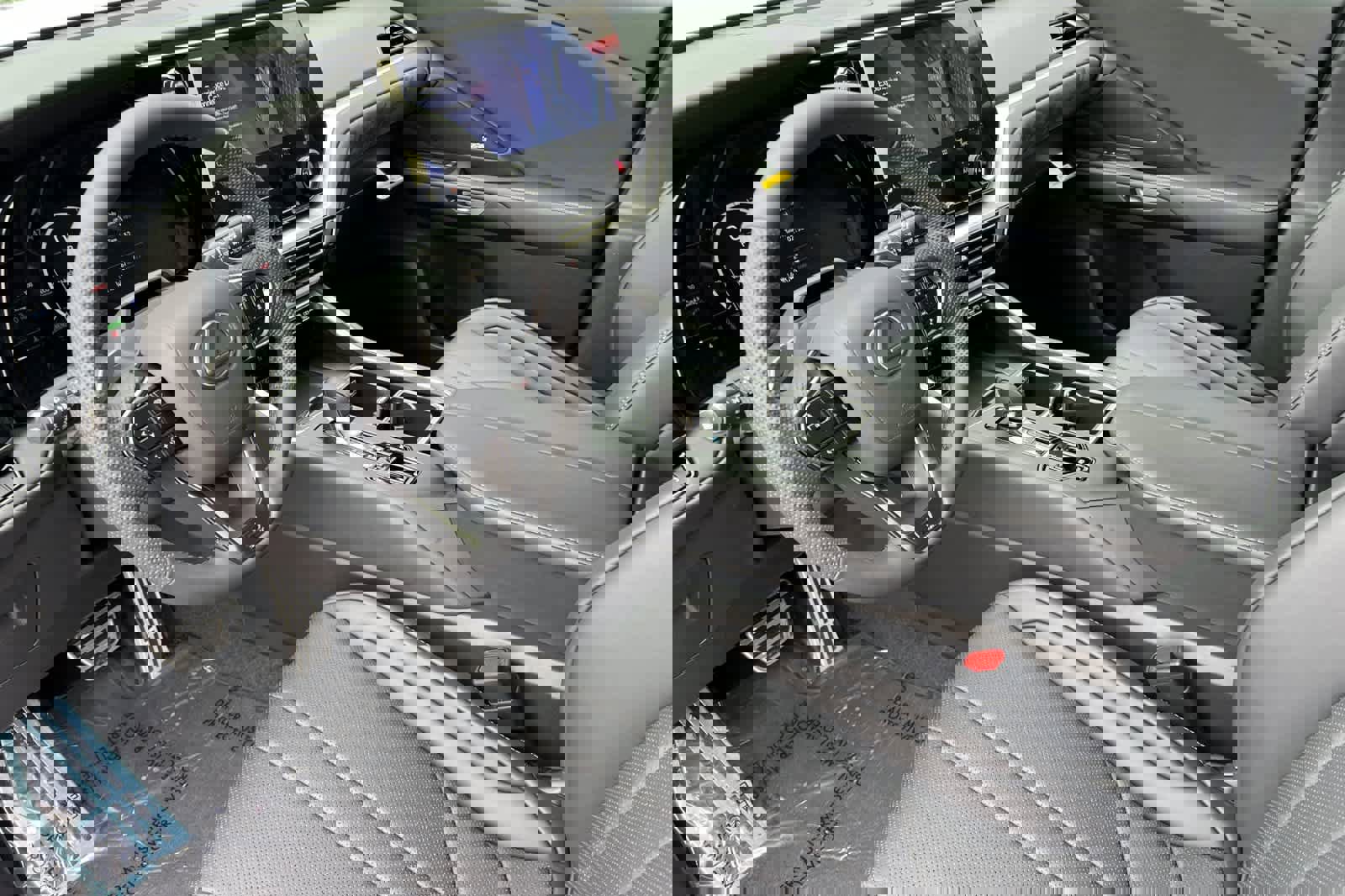 New 2026 Lexus TX 500h AWD image 11