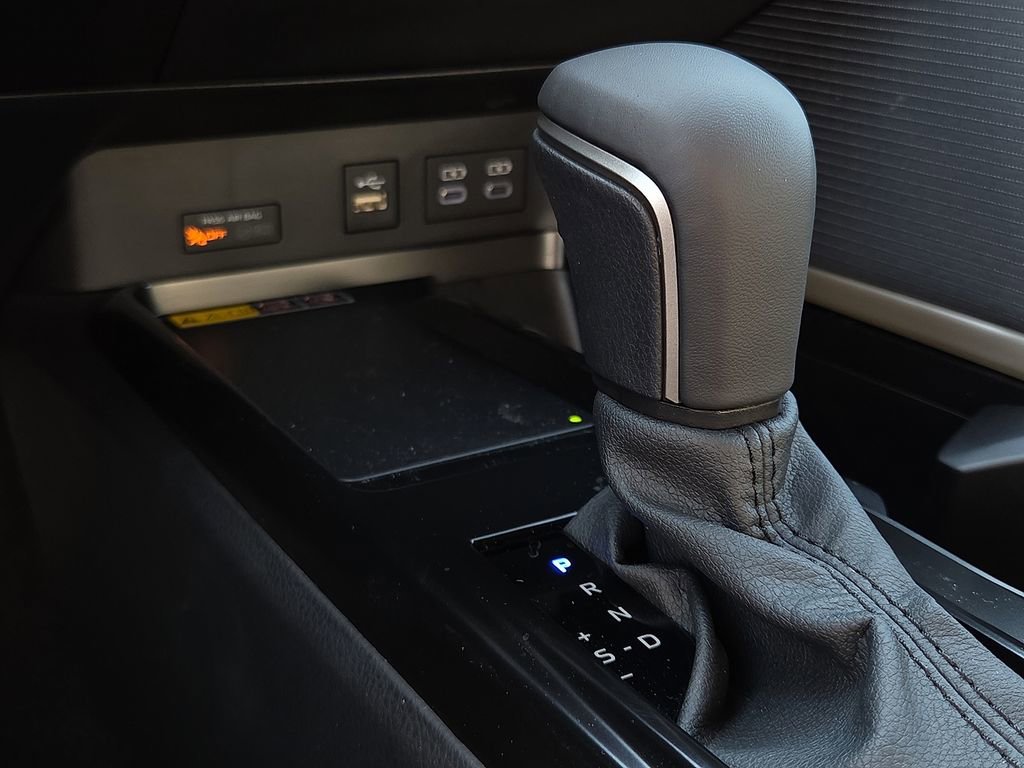 Used 2026 Toyota Camry SE w/ Multimedia Upgrade Package FWD image 26