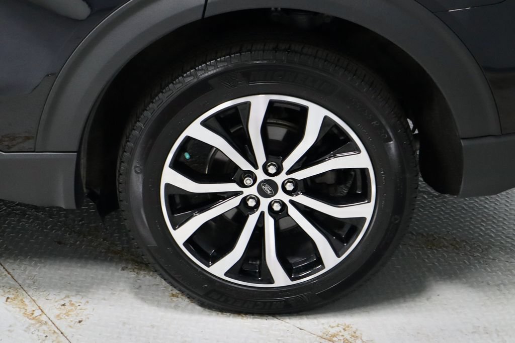 Used 2023 Ford Explorer ST-Line AWD/4WD image 19